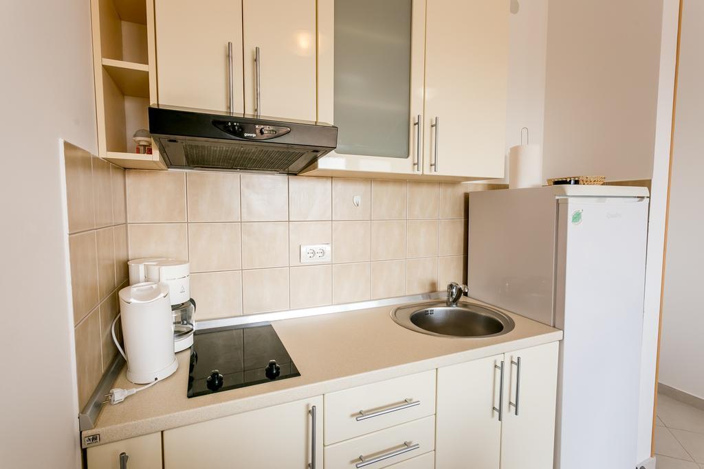 Apartments Lille Херцег-Новий Екстер'єр фото
